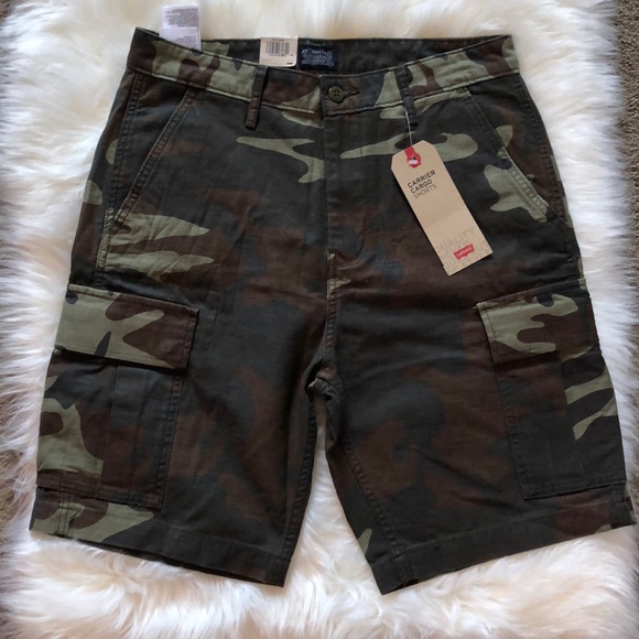 Men’s Levi’s carrier cargo shorts - Picture 3 of 9